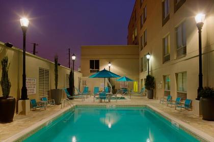 Springhill Suites by Marriott Savannah Downtown Historic District - image 1
